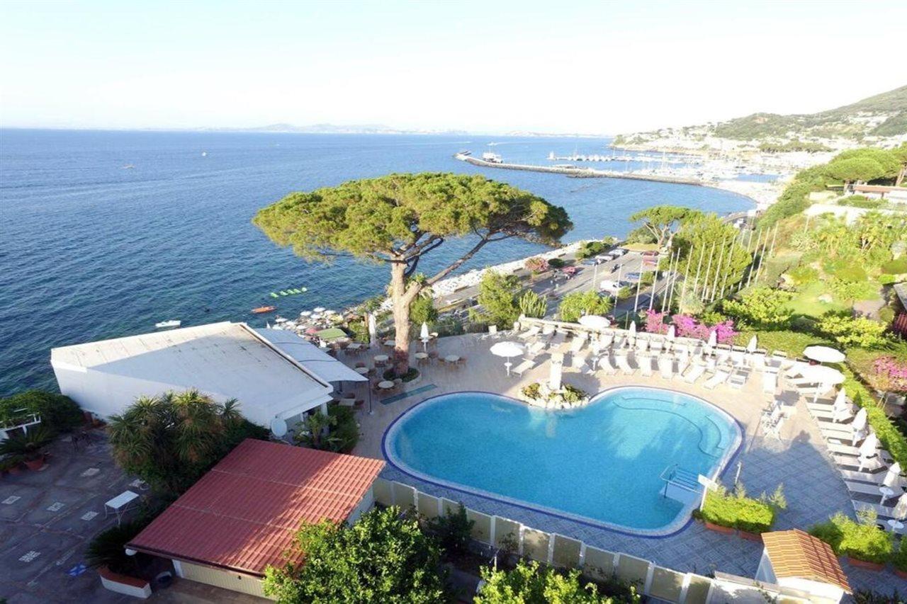 Hotel L'Approdo Casamicciola Terme Exterior photo