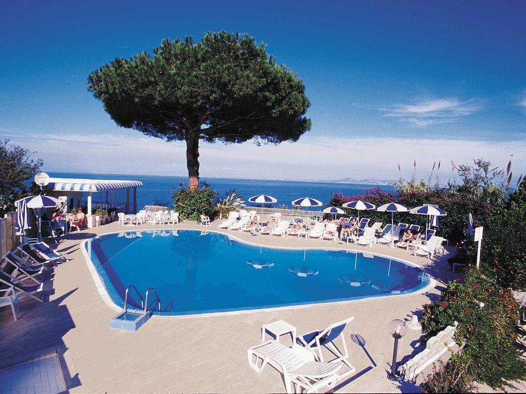 Hotel L'Approdo Casamicciola Terme Exterior photo