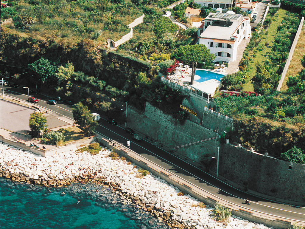 Hotel L'Approdo Casamicciola Terme Exterior photo